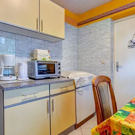 Mellenthin, Ferienwohnung 2 *